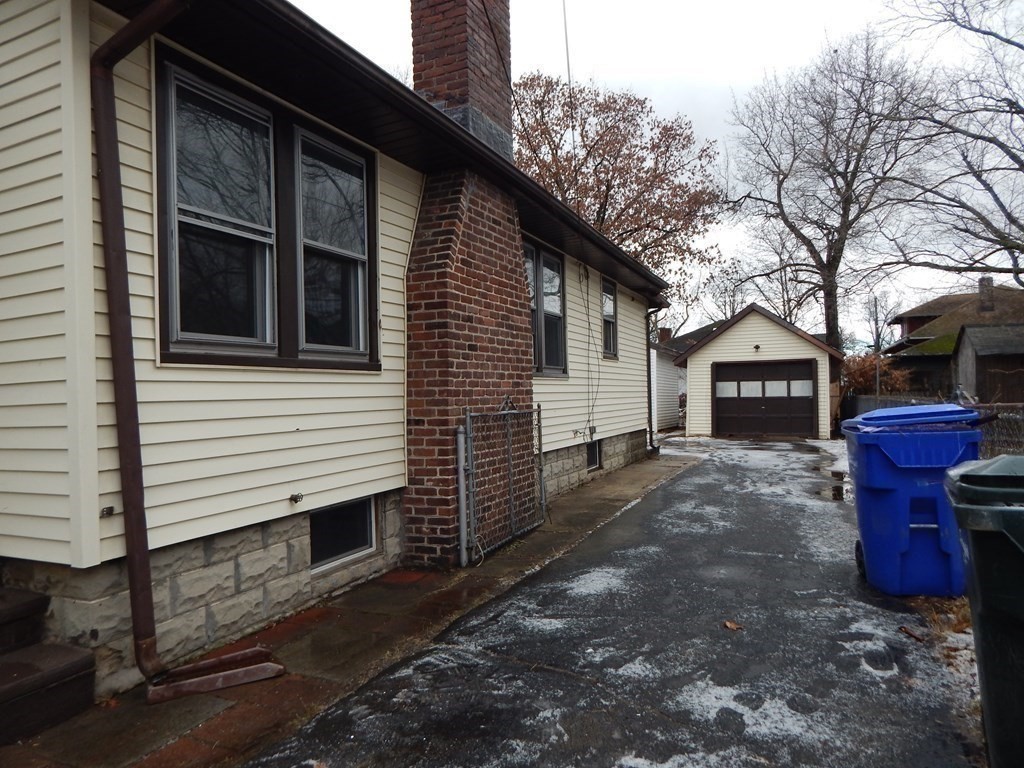 24 Schley Street Springfield, MA 01109 - Photo 20 of 41 Gallery Image 20