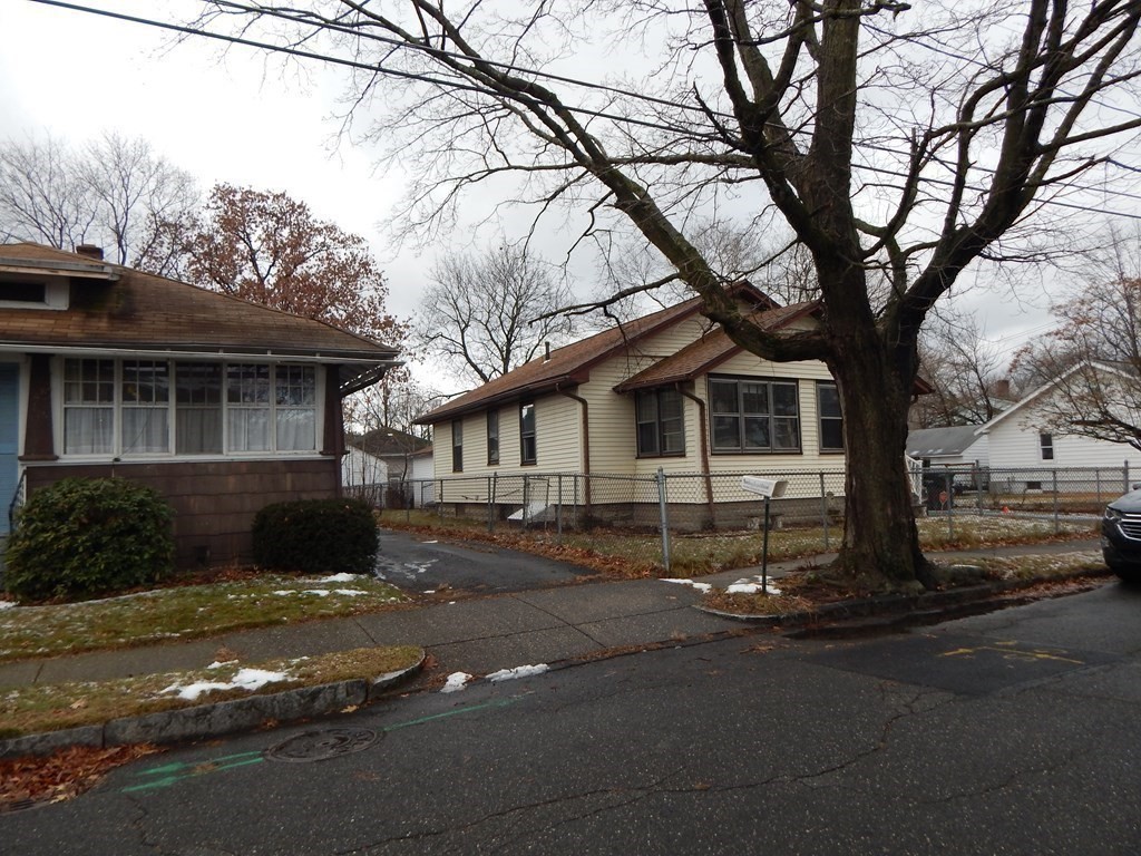 24 Schley Street Springfield, MA 01109 - Photo 22 of 41 Gallery Image 22