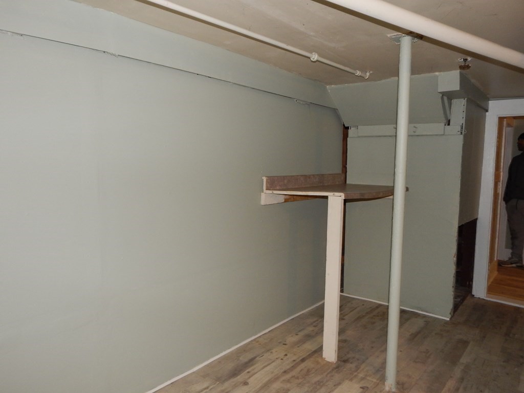 24 Schley Street Springfield, MA 01109 - Photo 27 of 41 Gallery Image 27