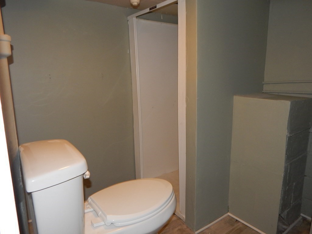 24 Schley Street Springfield, MA 01109 - Photo 28 of 41 Gallery Image 28