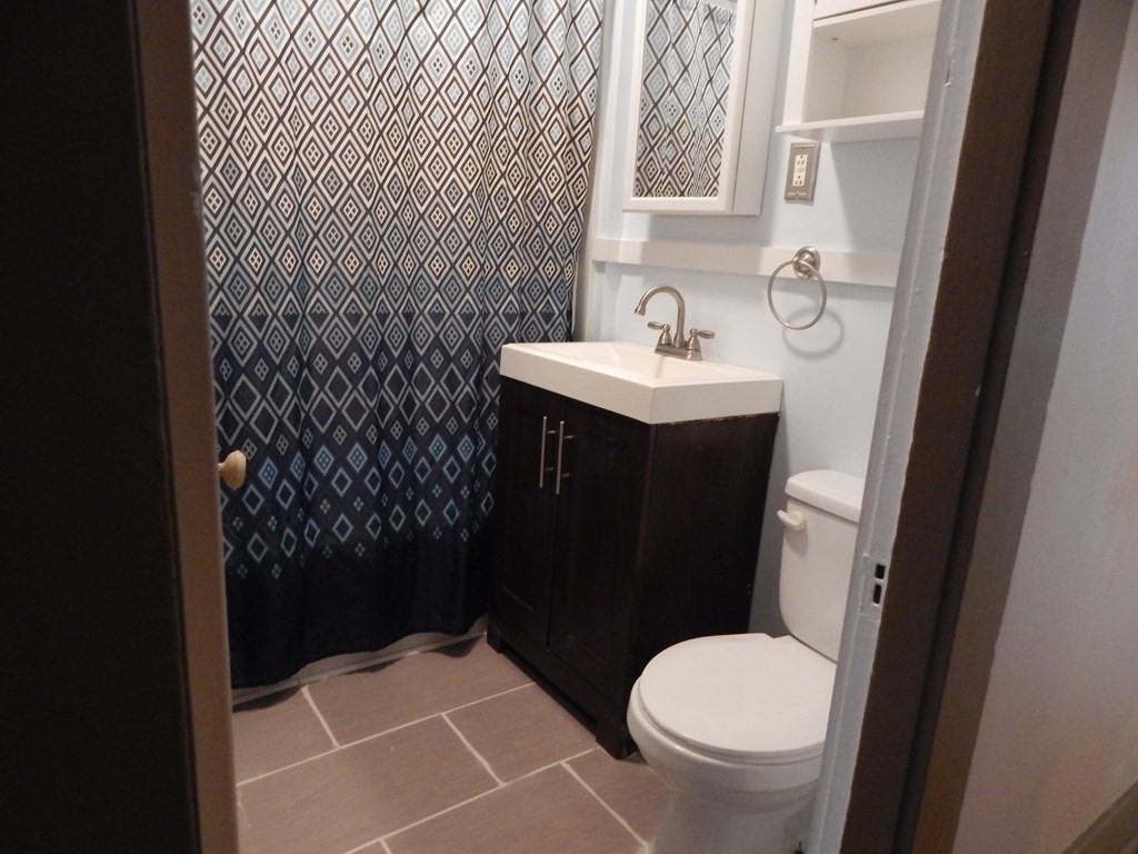24 Schley Street Springfield, MA 01109 - Photo 34 of 41 Gallery Image 34