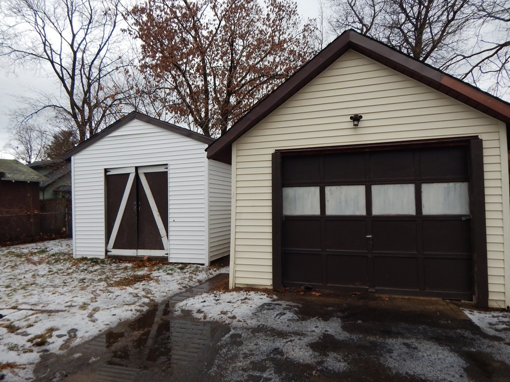 24 Schley Street Springfield, MA 01109 - Photo 4 of 41 Gallery Image 4