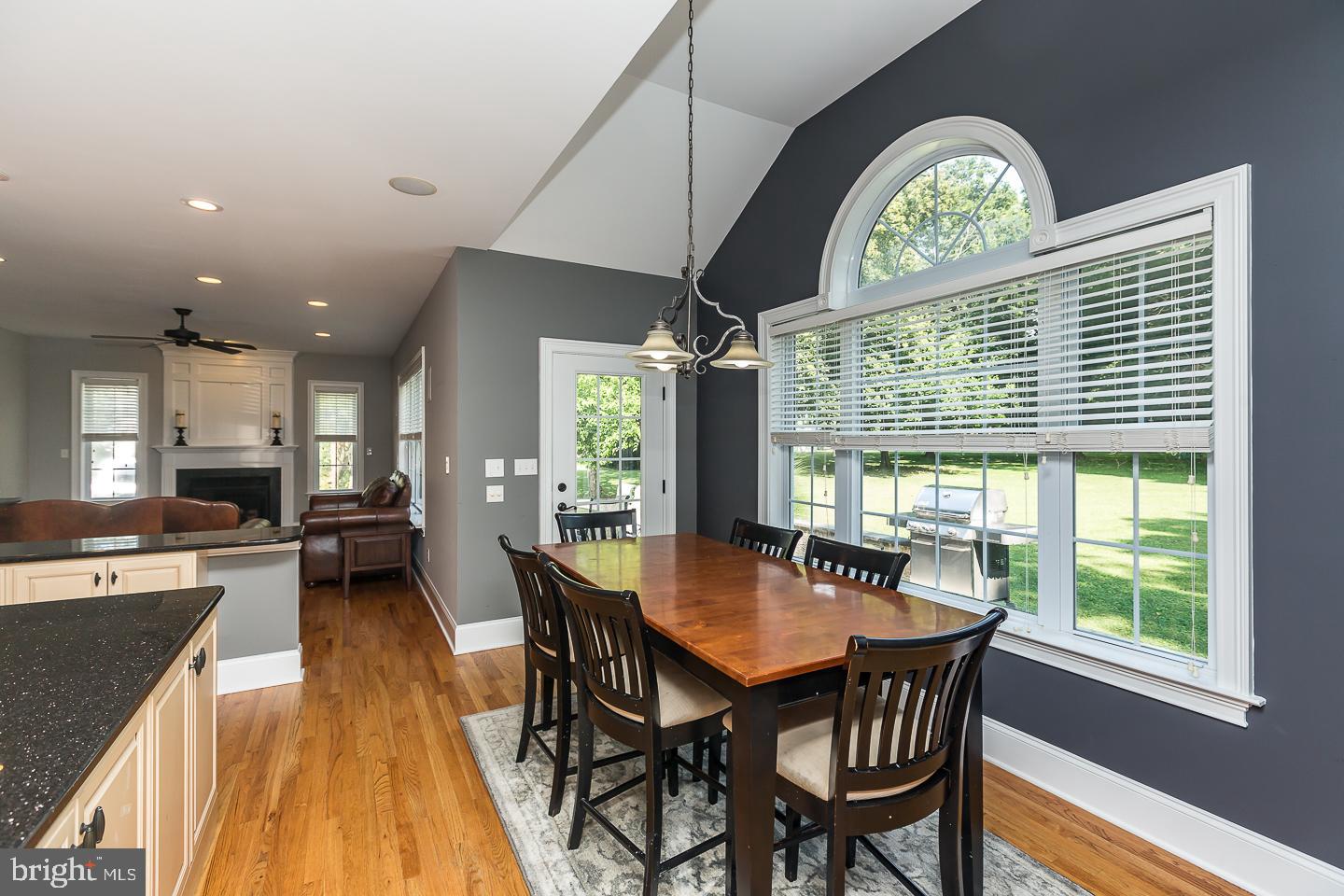 159 Middletown Road Media, PA 19063 - Photo 15 of 80 Sun filled, bumped out, breakfast room