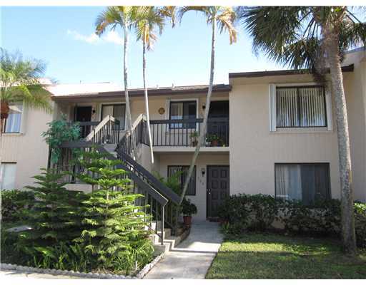 6550 Somerset Drive, Unit 204 Boca Raton, FL 33433 - Photo 1 of 16 Primary Photo