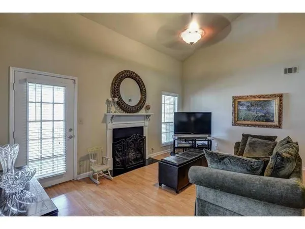 $2,500 | 4101 Riverlook Parkway Southeast, Unit 101, Marietta, GA 30067