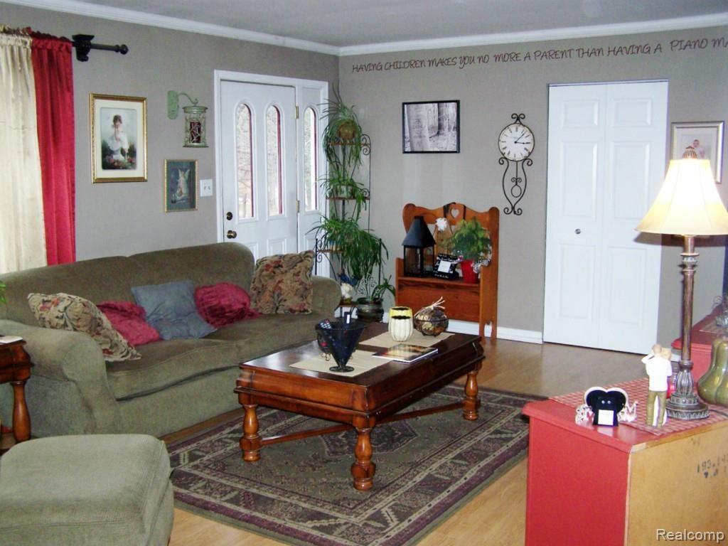 3440 Jewell Road Howell, MI 48843 - Photo 2 of 21