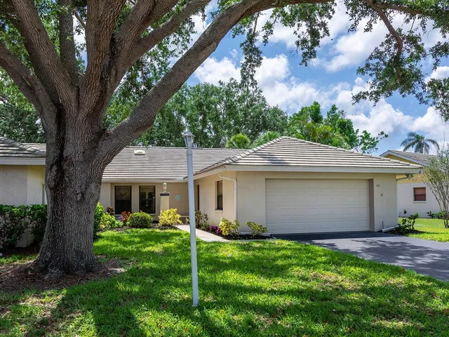 $289,000 | 114 Southampton Place North, Unit 237, Venice, FL 34293