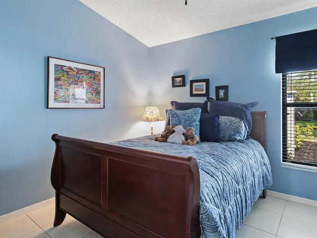 $289,000 | 114 Southampton Place North, Unit 237, Venice, FL 34293