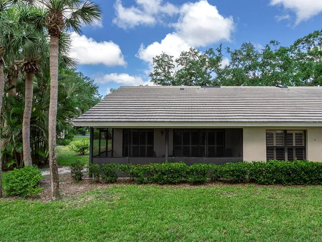 $289,000 | 114 Southampton Place North, Unit 237, Venice, FL 34293