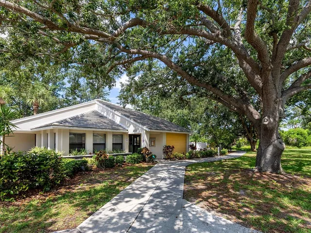 $289,000 | 114 Southampton Place North, Unit 237, Venice, FL 34293