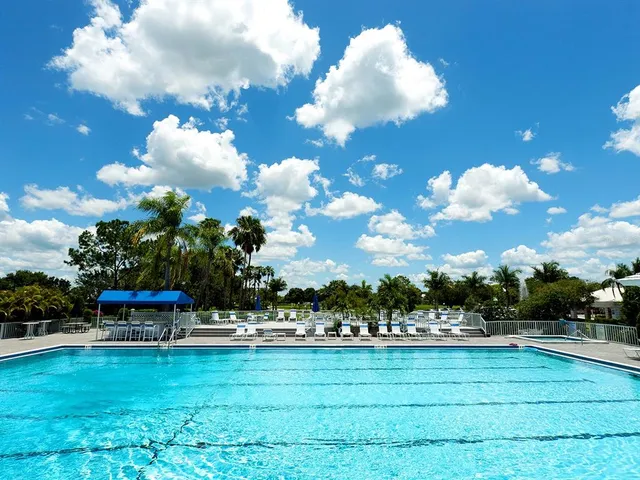 $289,000 | 114 Southampton Place North, Unit 237, Venice, FL 34293