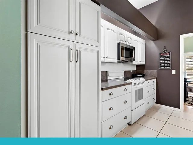 $289,000 | 114 Southampton Place North, Unit 237, Venice, FL 34293