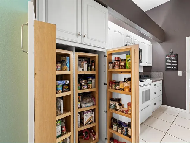 $289,000 | 114 Southampton Place North, Unit 237, Venice, FL 34293