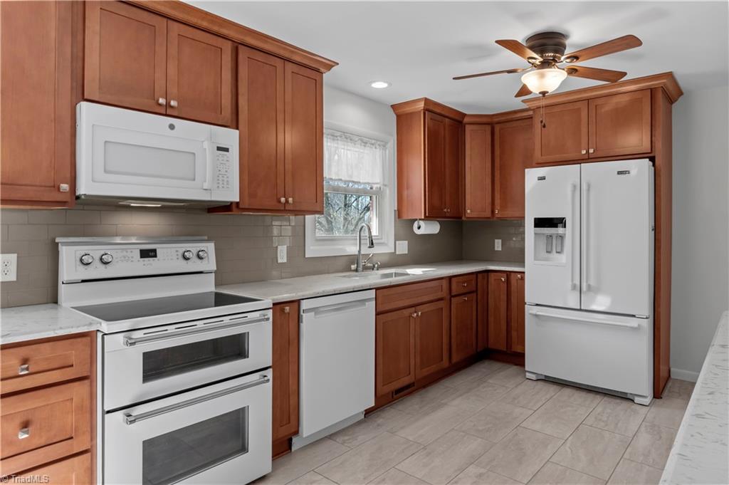 3291 Burton Road Thomasville, NC 27360 - Photo 15 of 50