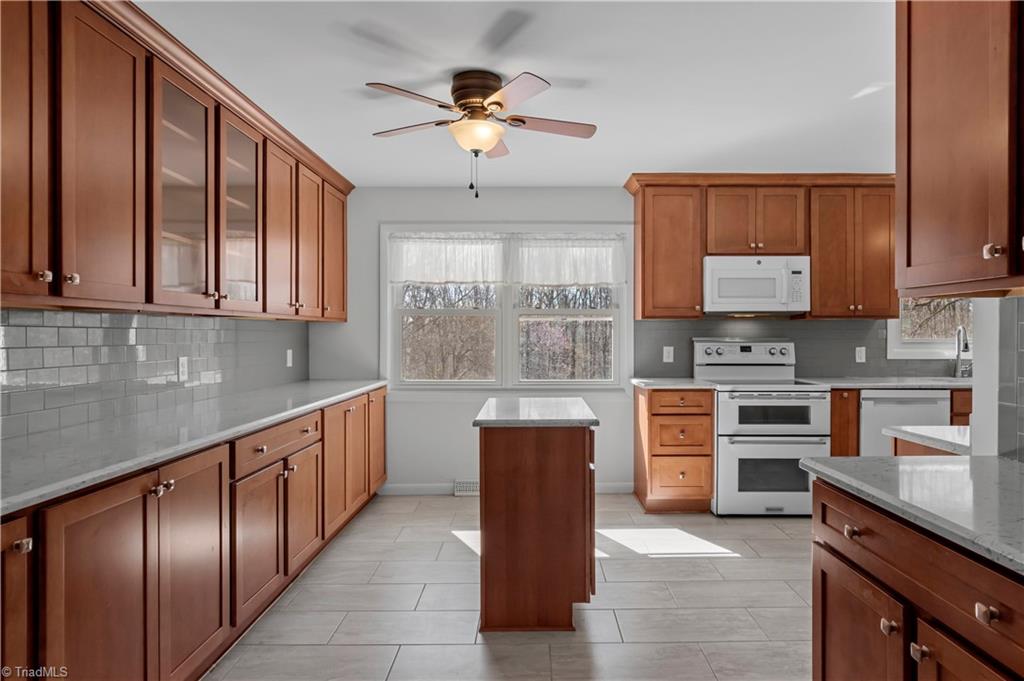3291 Burton Road Thomasville, NC 27360 - Photo 16 of 50