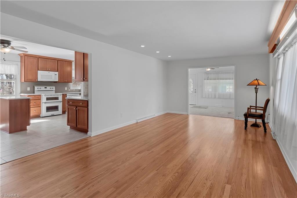 3291 Burton Road Thomasville, NC 27360 - Photo 7 of 50