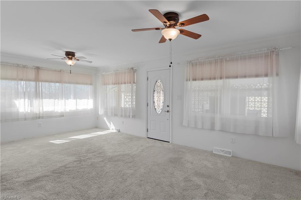 3291 Burton Road Thomasville, NC 27360 - Photo 10 of 50