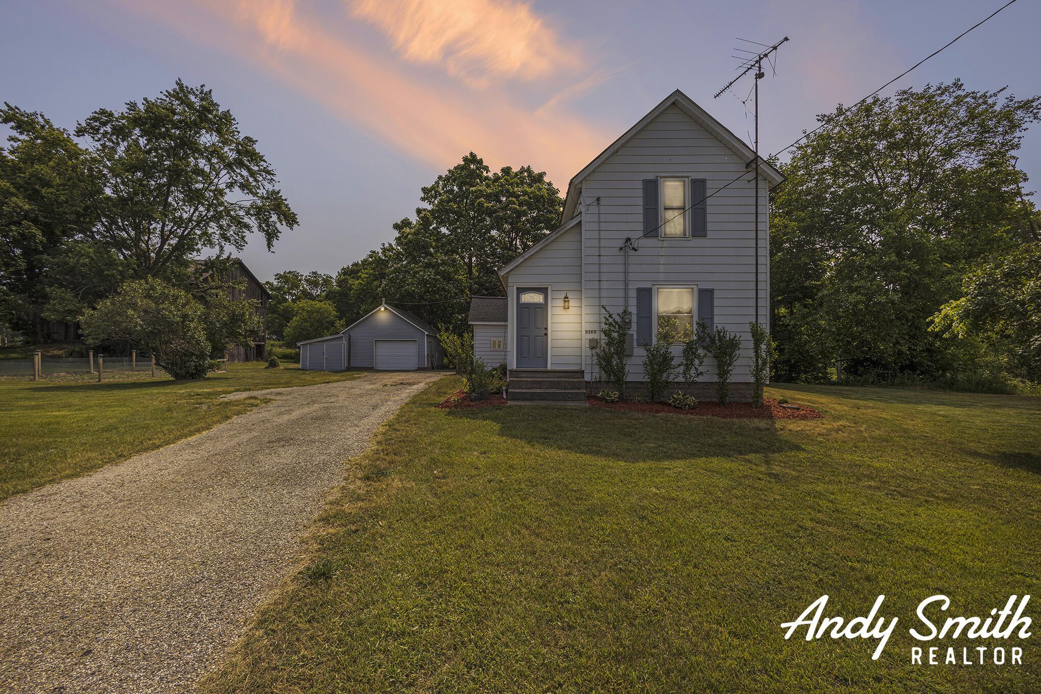 3265 16th Street Wayland, MI 49348 - Photo 1 of 36 690A0068-TWILIGHT