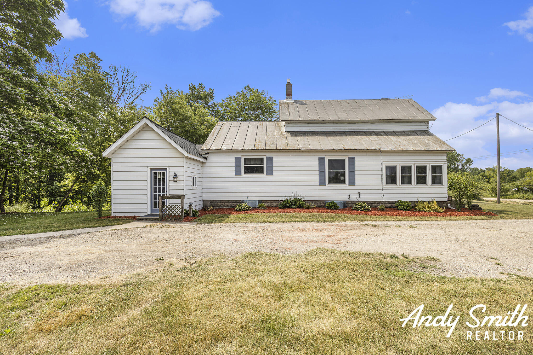 3265 16th Street Wayland, MI 49348 - Photo 4 of 36 690A0072