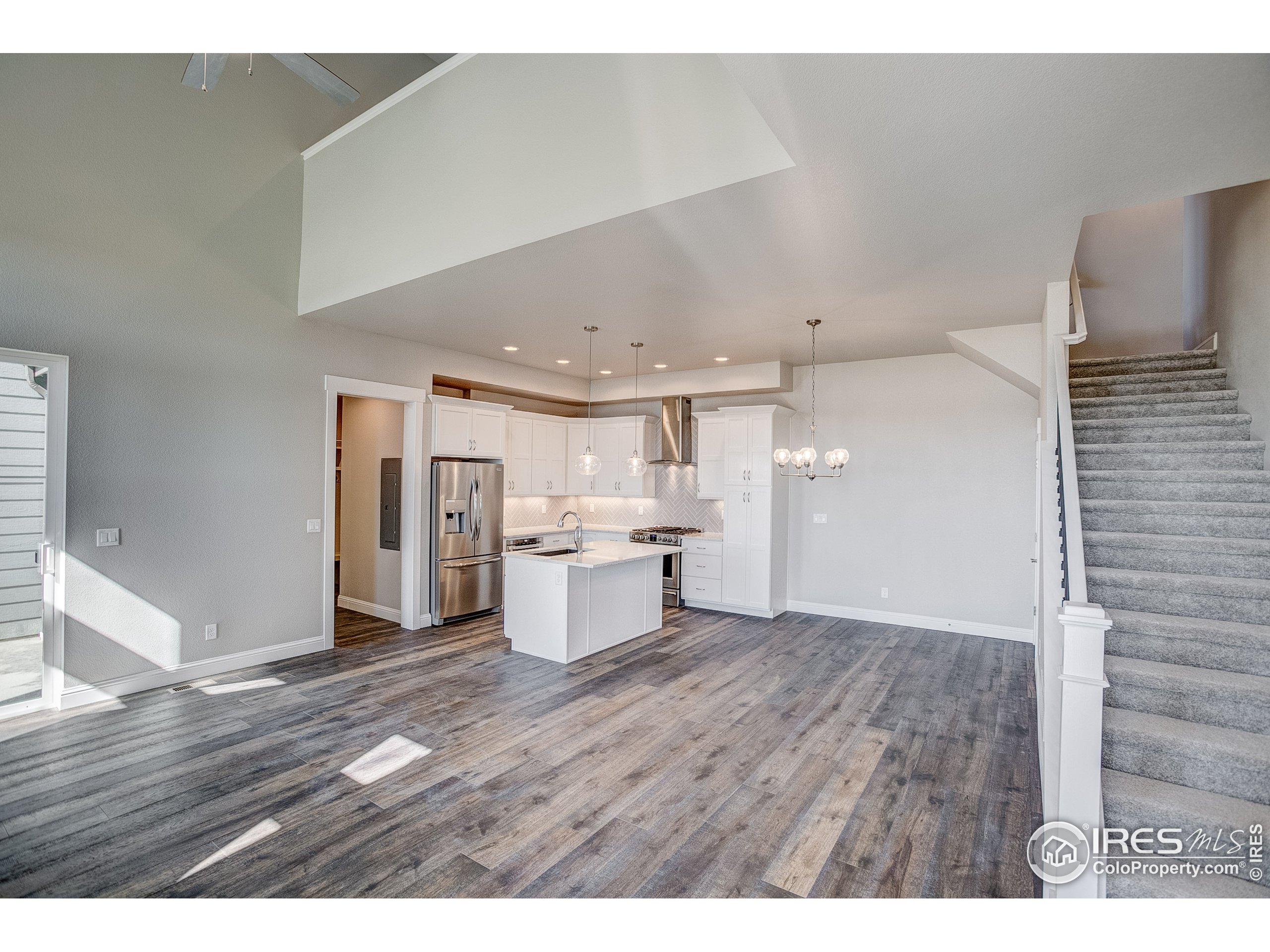 2618 Prairie Flax Street Berthoud, CO 80513 - Photo 3 of 40