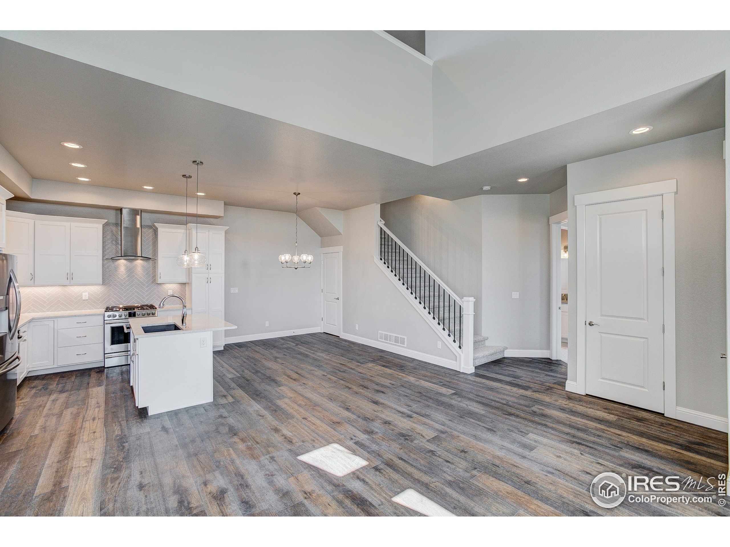 2618 Prairie Flax Street Berthoud, CO 80513 - Photo 8 of 40