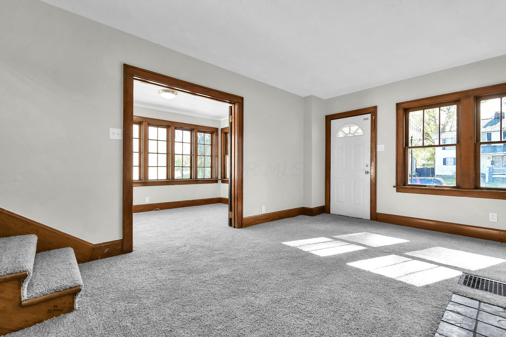2254 Ferris Road Columbus, OH 43224 - Photo 7 of 25 5-web-or-mls-2254-ferris-rd