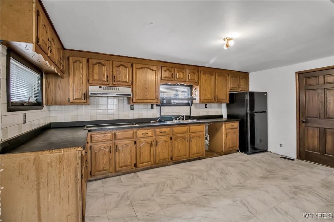 2736 Main Street Newfane, NY 14108 - Photo 7 of 50