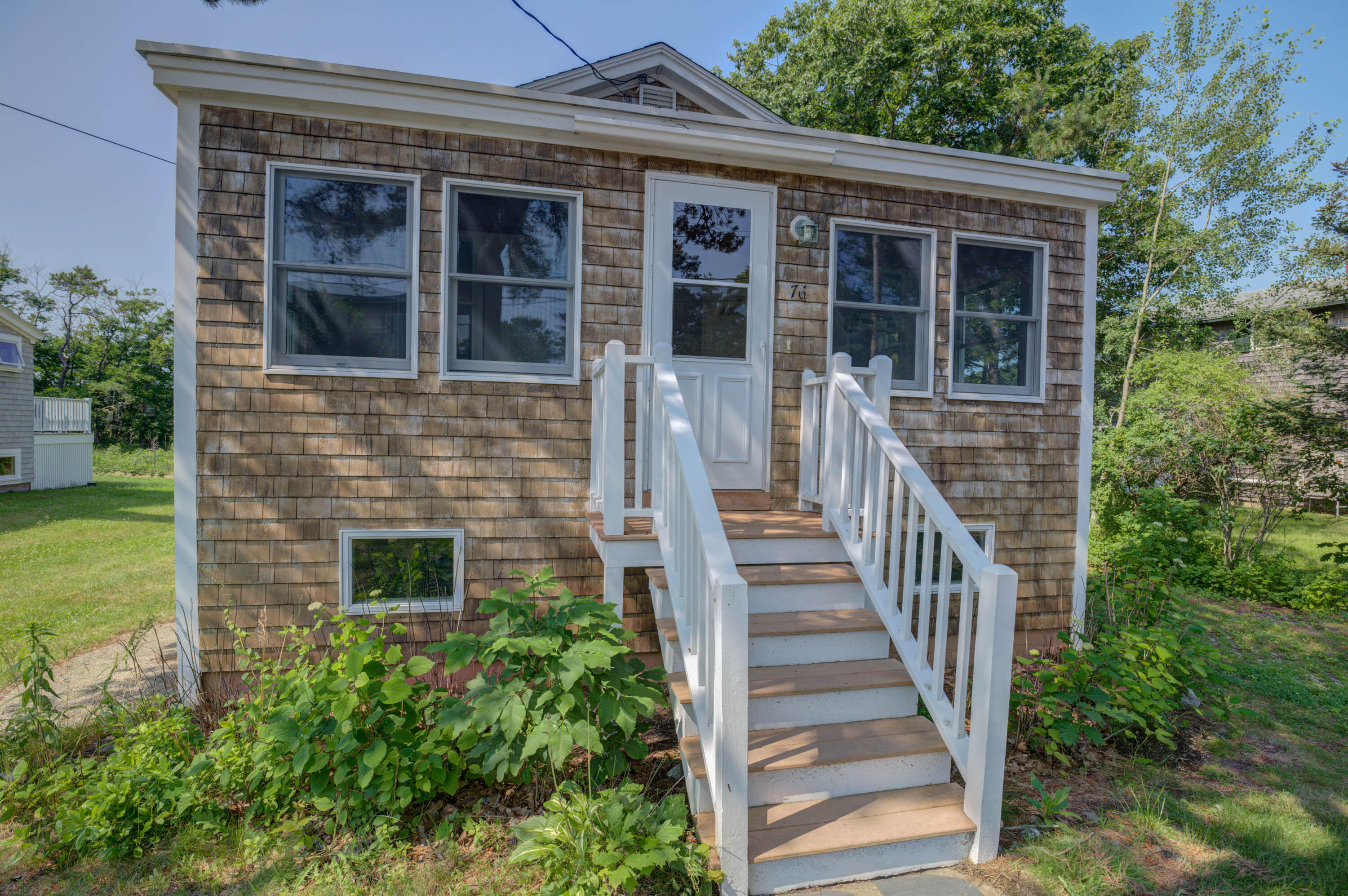 76 Hills Beach Road Biddeford, ME 04005 - Photo 4 of 35 76 Hills Beach Rd Biddeford, ME Pic5