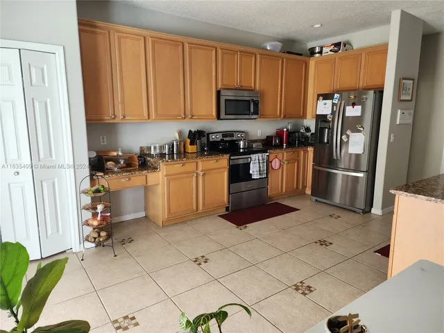 $450,000 | 2321 The Oaks Boulevard, Kissimmee, FL 34746