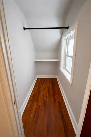 $2,095 | 4925 West Henderson Street, Unit 1, Chicago, IL 60641