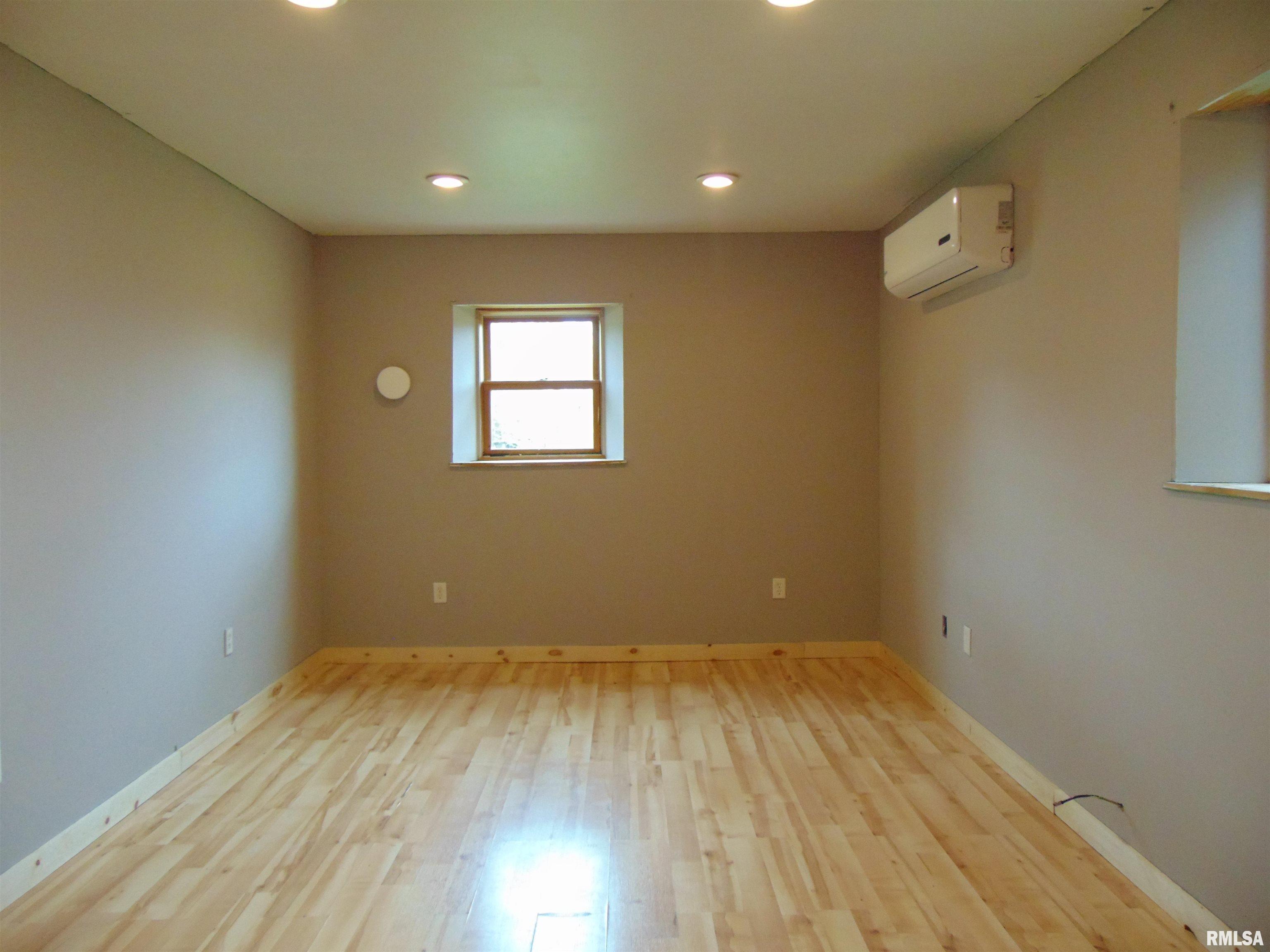 1207 Largent Street Harrisburg, IL 62946 - Photo 10 of 20