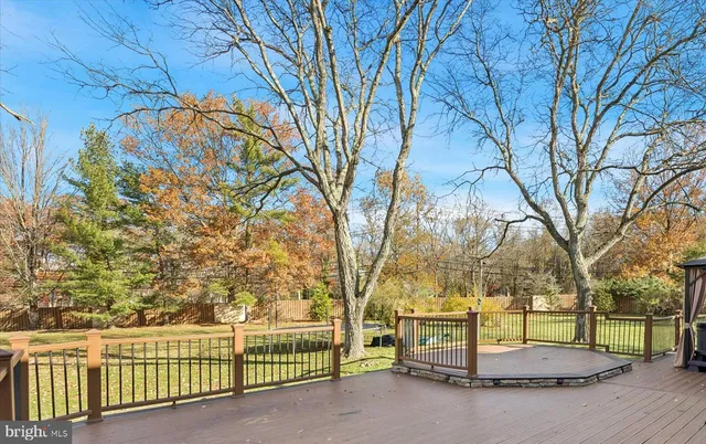 a house view with a outdoor space
