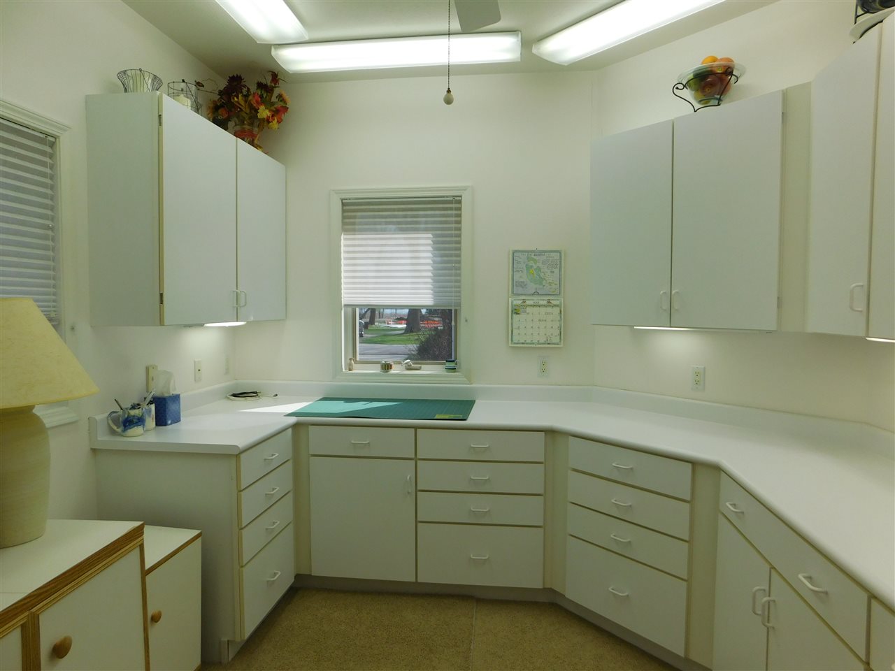 11717 North Ogden Point Road Syracuse, IN 46567 - Photo 17 of 32 Gallery Image 17