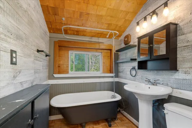 $250,000 | 1284 Route 10 North, Grantham, NH 03753