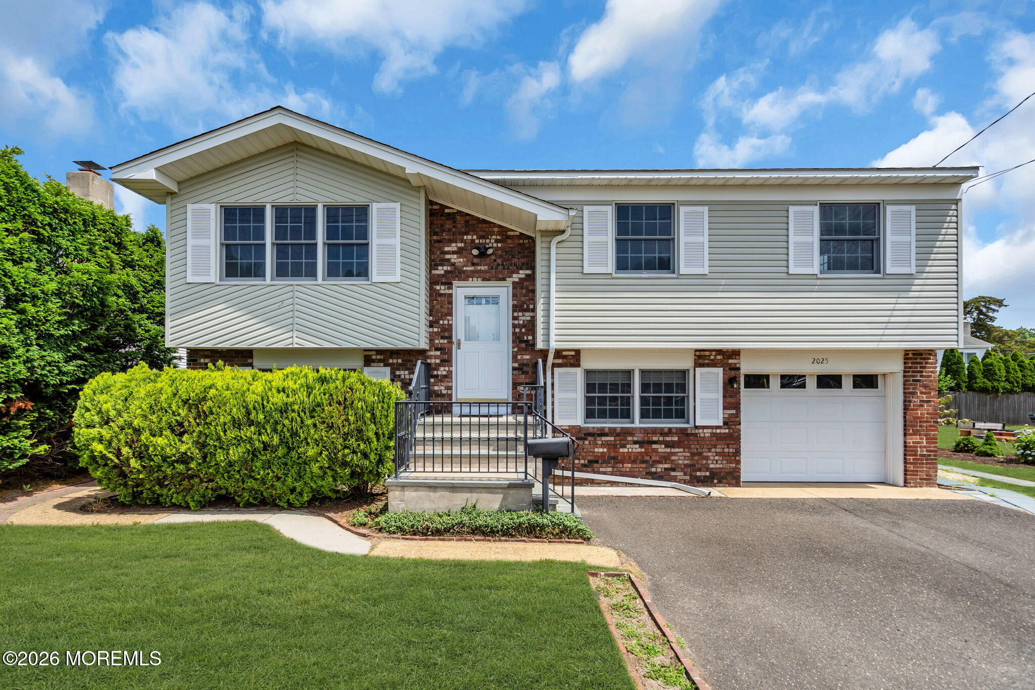 2025 Riviera Parkway Point Pleasant, NJ 08742 - Photo 2 of 31 1-web-or-mls-DSC09390-1b