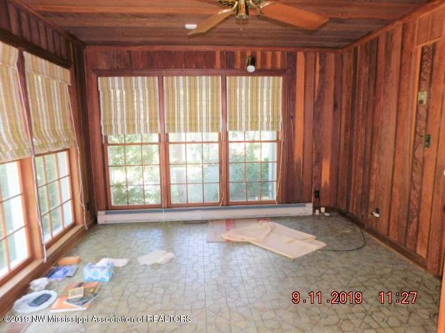 400 Cedar Hills Road Holly Springs, MS 38635 - Photo 13 of 28 office