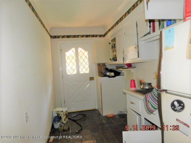400 Cedar Hills Road Holly Springs, MS 38635 - Photo 15 of 28 laundry room