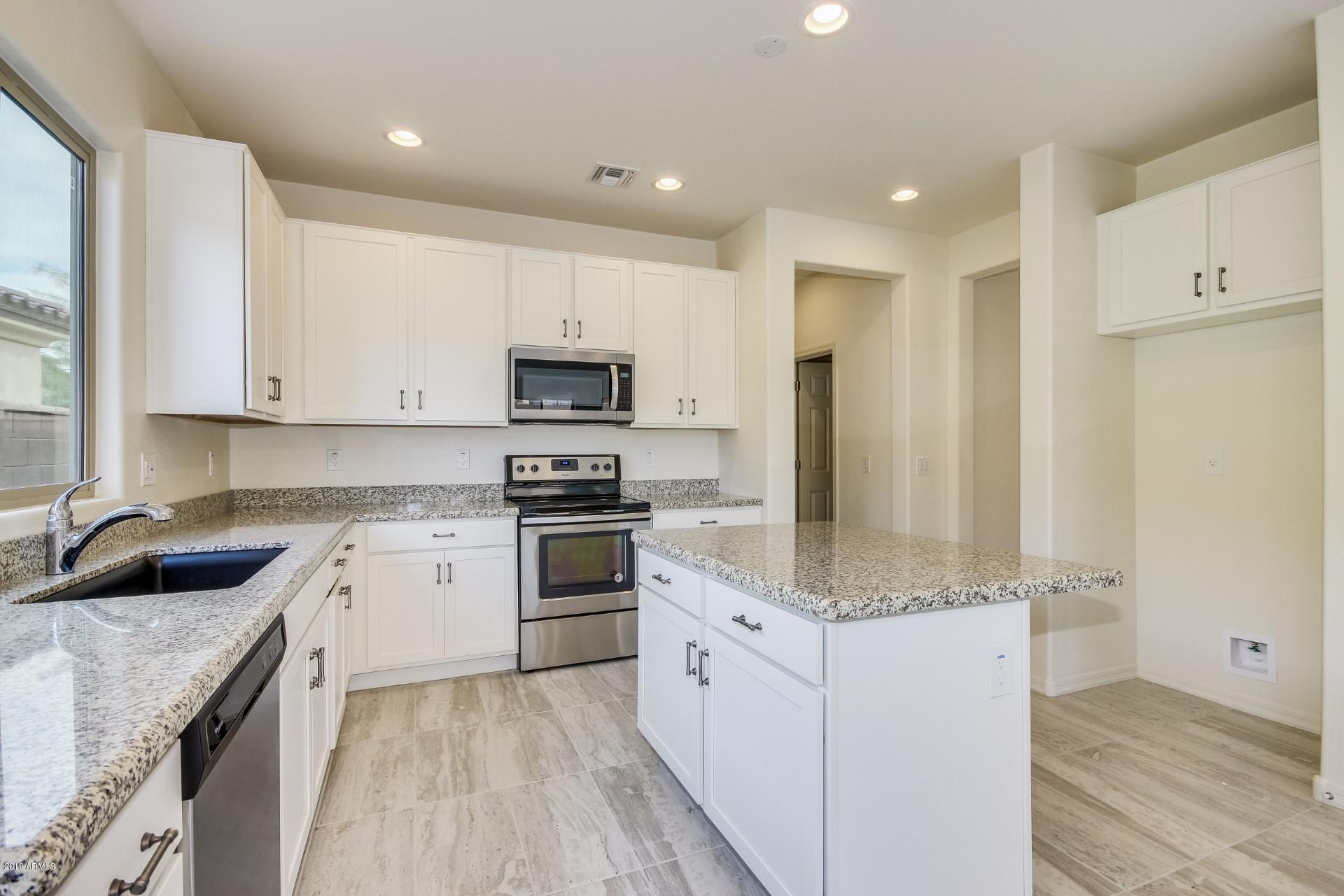 20534 West Alsap Road Buckeye, AZ 85396 - Photo 8 of 20 Kitchen