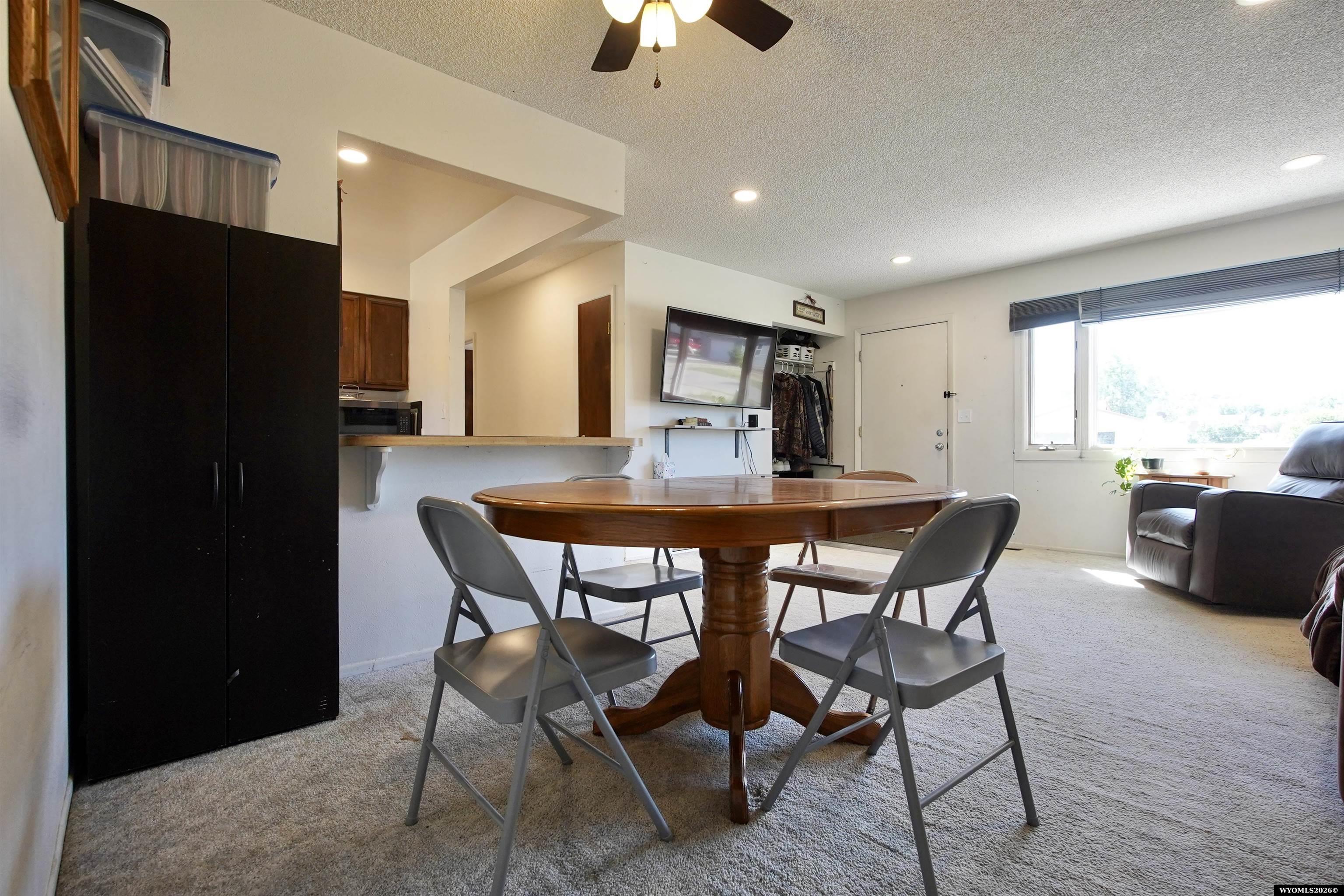 6674 Sharrock Road Casper, WY 82604 - Photo 8 of 39 Gallery Image 8