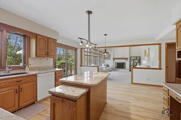 $695,000 | 1206 Arbor Drive, Lemont, IL 60439