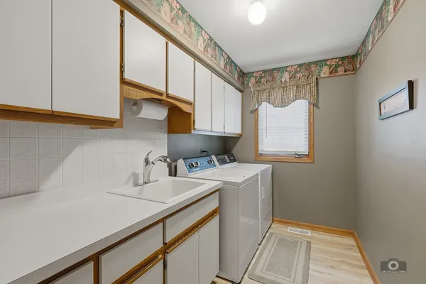 $695,000 | 1206 Arbor Drive, Lemont, IL 60439