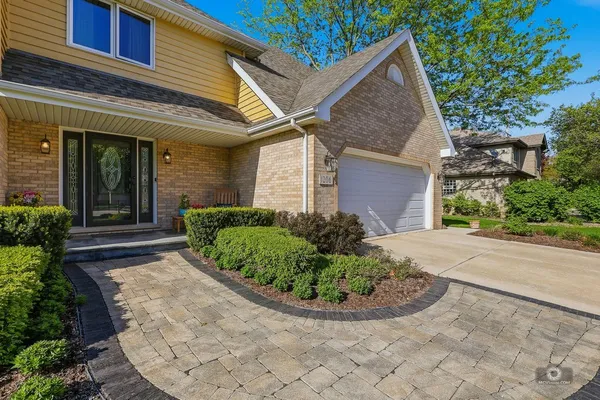 $695,000 | 1206 Arbor Drive, Lemont, IL 60439