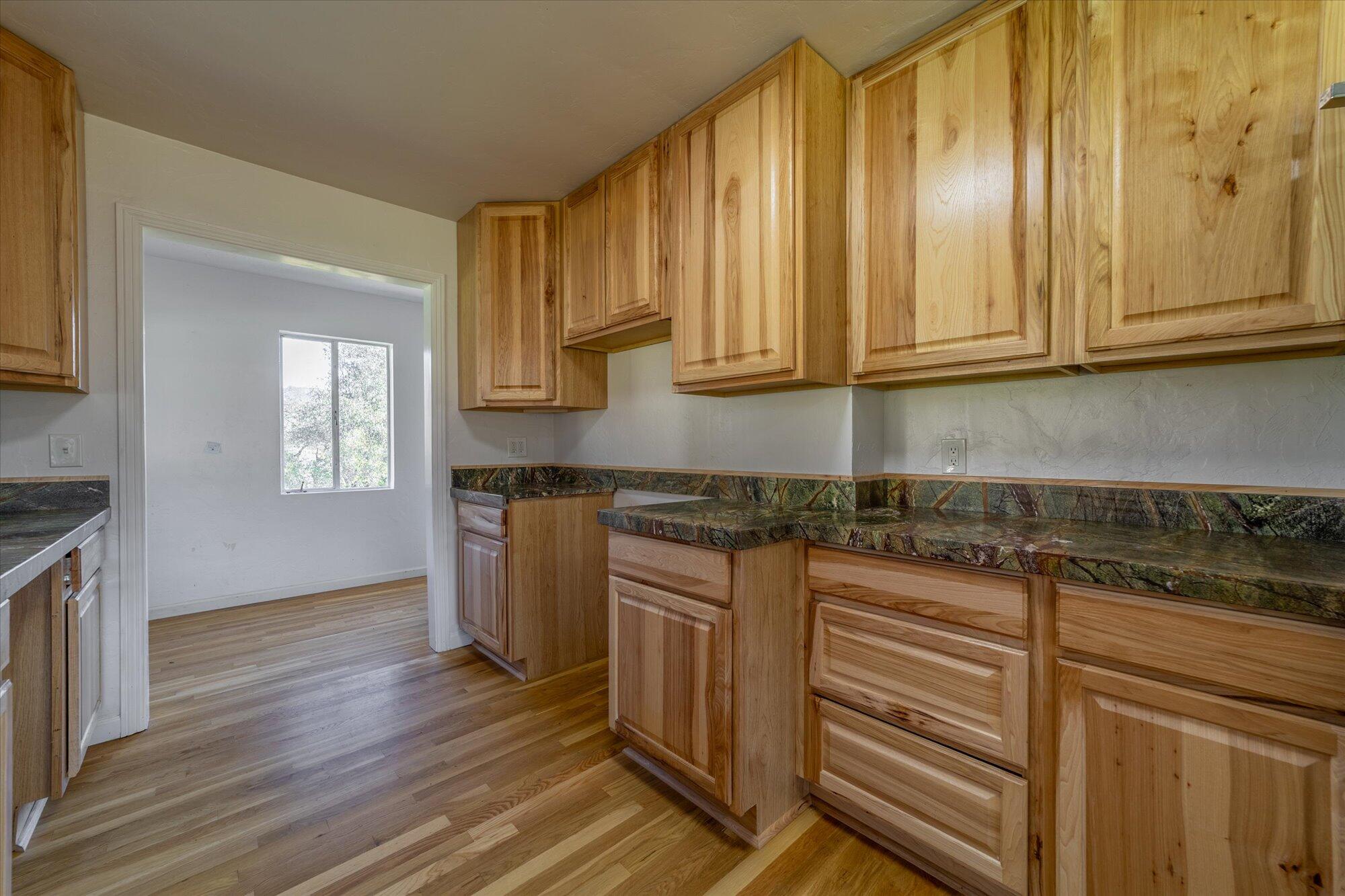 9198 Fort Seward Road Blocksburg, CA 95514 - Photo 17 of 62