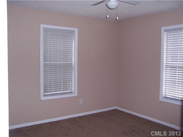 1221 Harper Road Gastonia, NC 28056 - Photo 5 of 6