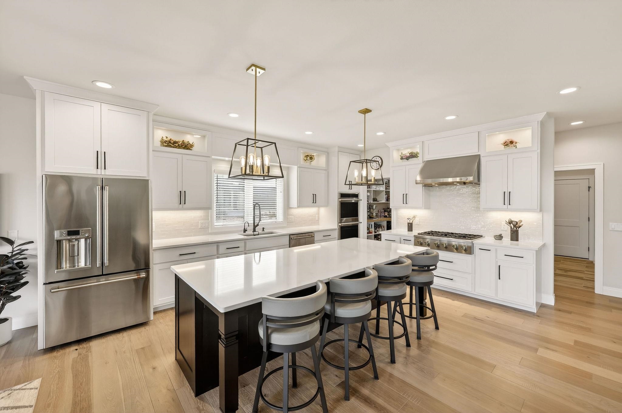 7576 Colonial Way Verona, WI 53593 - Photo 13 of 76