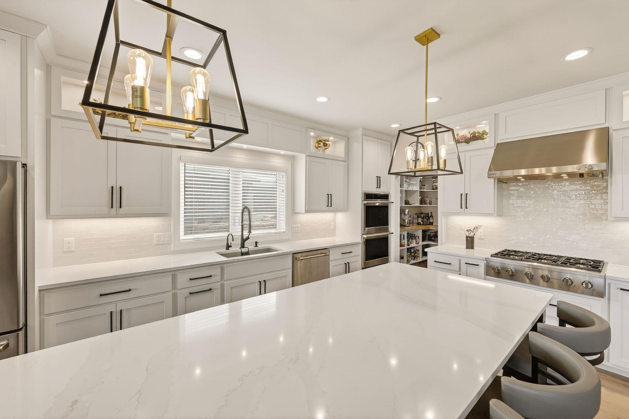 7576 Colonial Way Verona, WI 53593 - Photo 14 of 76