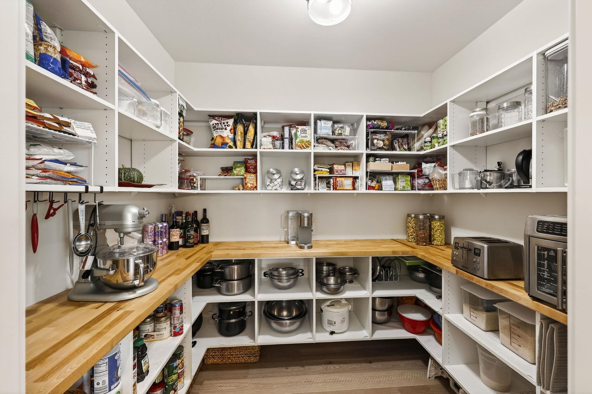 7576 Colonial Way Verona, WI 53593 - Photo 17 of 76