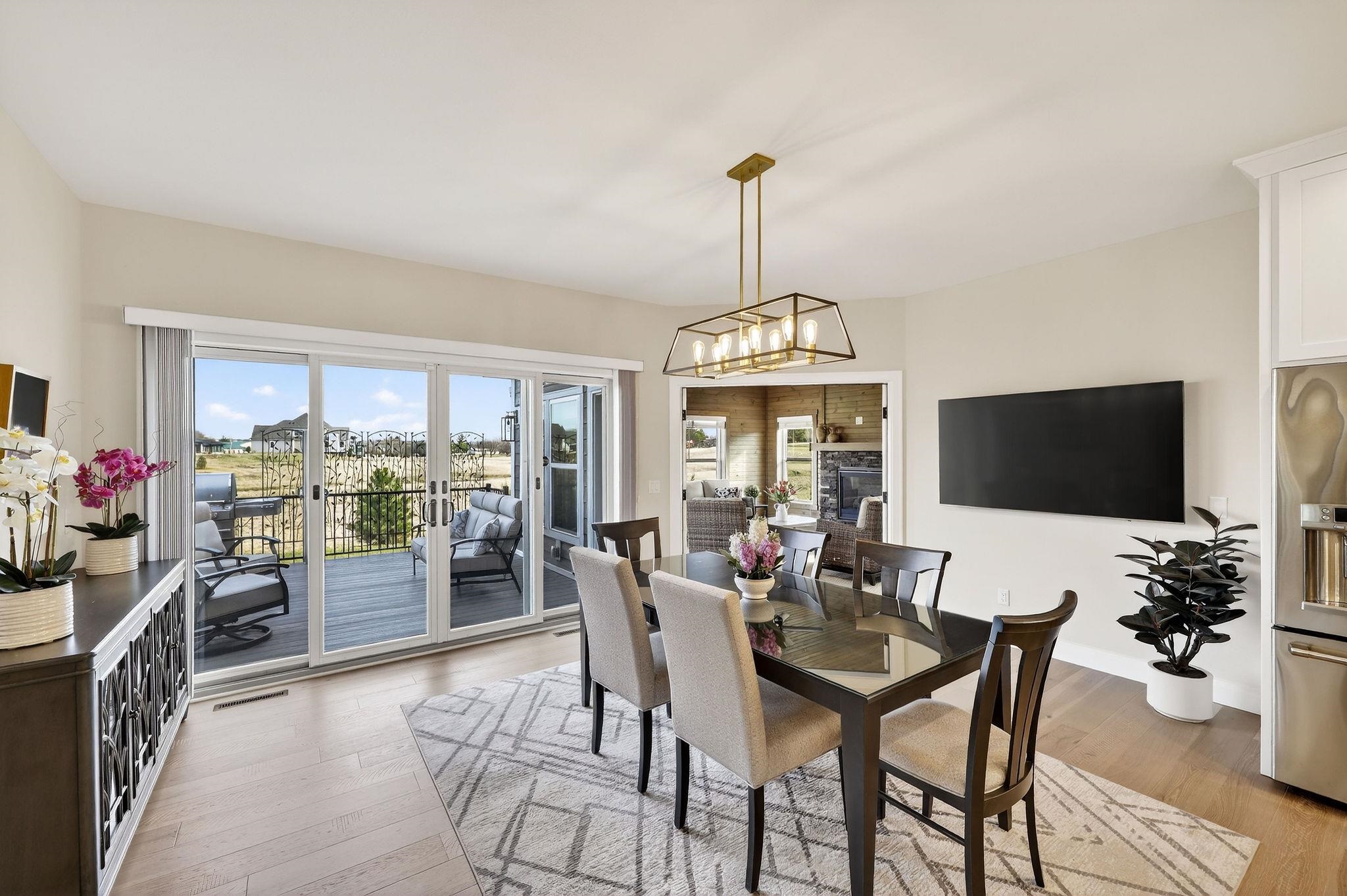 7576 Colonial Way Verona, WI 53593 - Photo 19 of 76