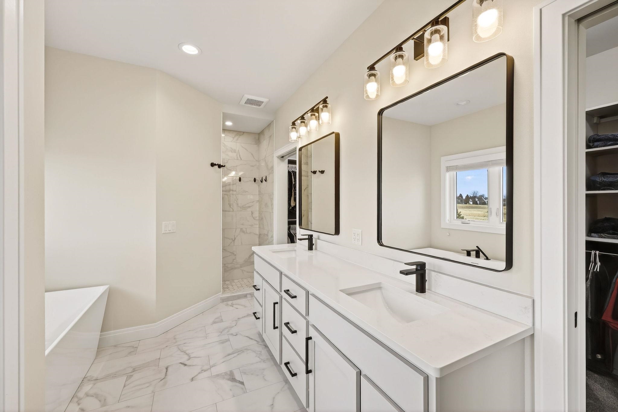 7576 Colonial Way Verona, WI 53593 - Photo 26 of 76