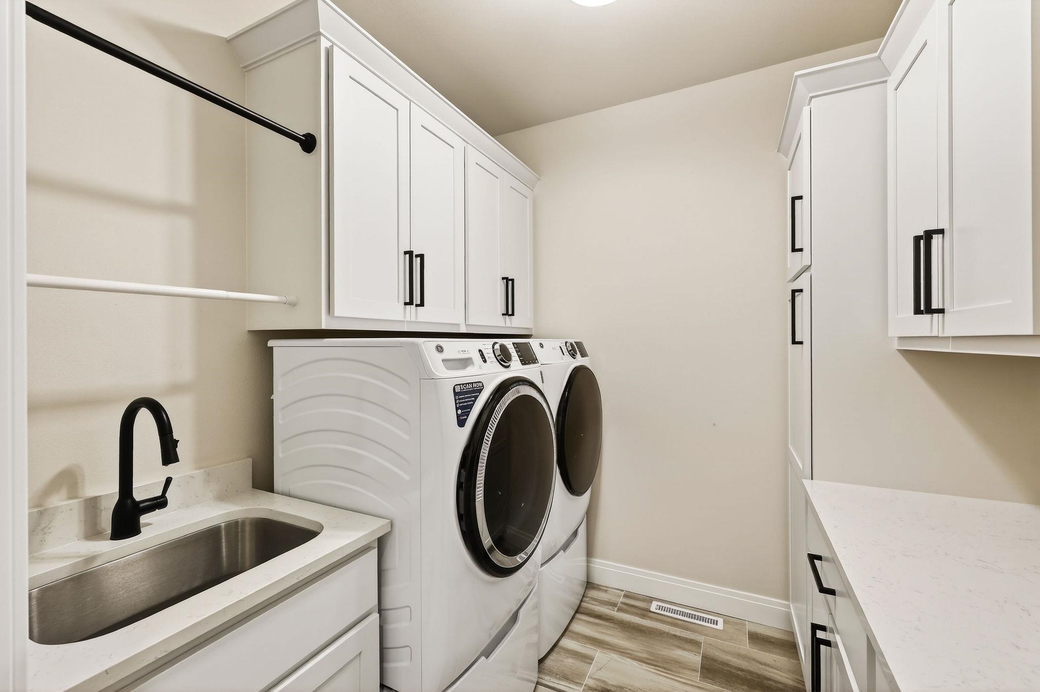 7576 Colonial Way Verona, WI 53593 - Photo 40 of 76